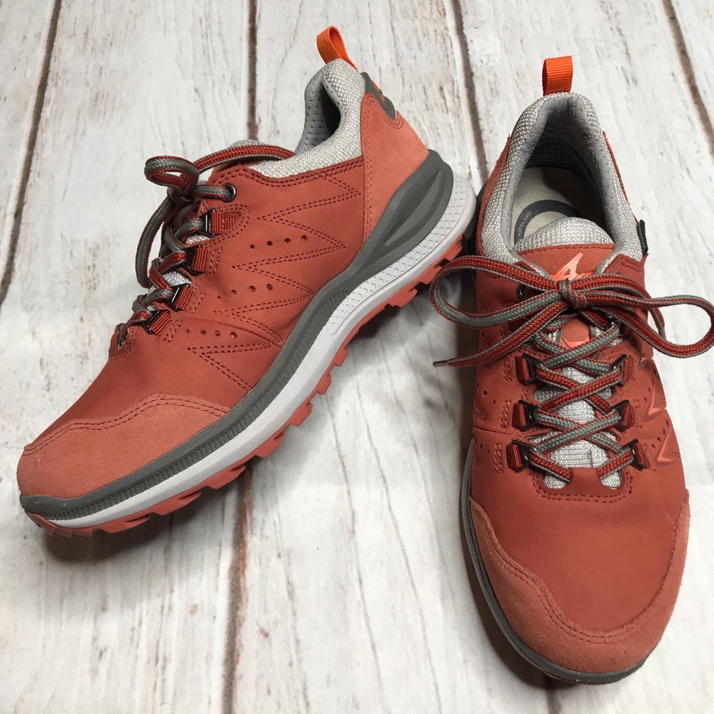 ALLROUNDER by Mephisto Color Tobacco Leather Suede  Woman’s Size 9